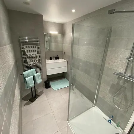 Exclusive סן טרופז